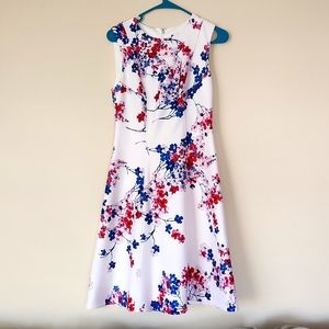 Tommy Hilfiger Size 6 Floral Dress